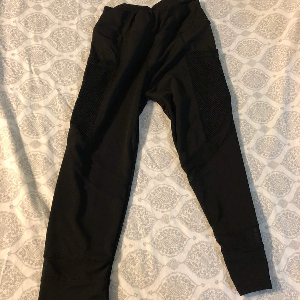 Capri workout leggings